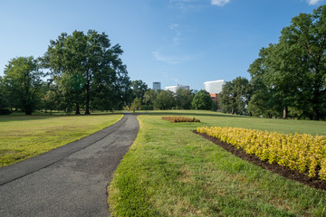 Fototapeta na wymiar View of Arlington Ridge Park, located in the Rosslyn Neighborhood of Arlington Virginia