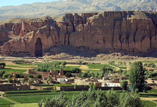 Bamyan (Bamiyan) in Central Afghanistan. This is a view over the Bamyan (Bamiyan) Valley showing the large Buddha niche in the cliff. The Buddhas were destroyed by the Taliban. UNESCO site Afghanistan
