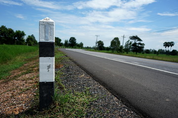 White-black concrete guide Street side To remind the guidelines