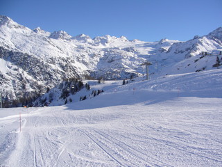 Fototapeta na wymiar ski resort in the alps