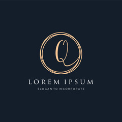 Letter Q Logo, handwriting template , circle concept - Vector