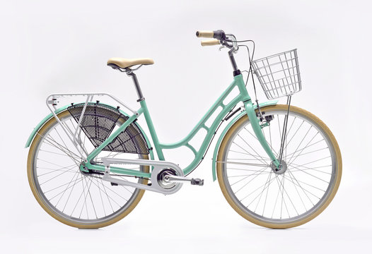 Urban City Bike Woman Bicycle With Carrier and Basket