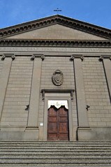 Fototapeta na wymiar Kirchenfassade in Viterbo