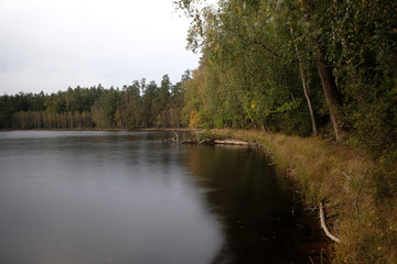 Kleiner See an der Strasse 530 nahe der Ortschaft Bialka - Polen