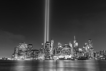 Fototapeta premium Tributo a 911_Torres Gemelas con Luz