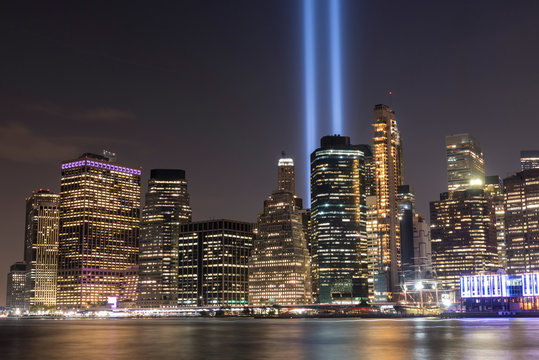 Tributo a 911_Torres Gemelas con Luz