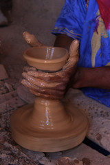 fassoner de l'argile