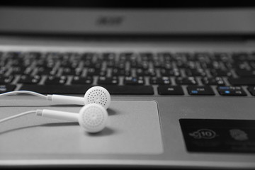 headphones  on the keyword