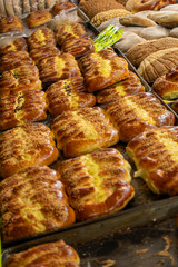 Tradicional pan de feria de pueblo de venta en expendios ambulantes en México