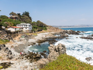 General image of the Pacific Ocean coast, from the tourist town of Las Cruces, on the Chilean coast.