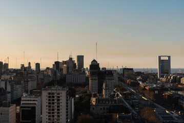 Fototapeta na wymiar Wide-spread urban area skyline