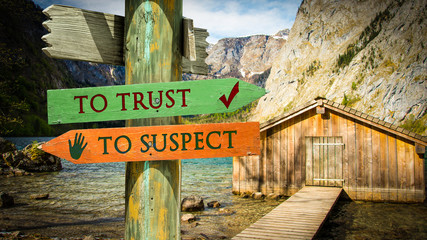 Street Sign TO TRUST versus TO SUSPECT