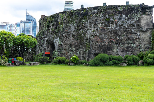 Gate of Baluarte de San Diego at Intramuros