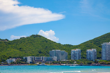 Fototapeta na wymiar Hainan island tropical sunny day with sea and blue sky