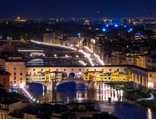 Fototapeta premium Night view of Ponte Vecchio 