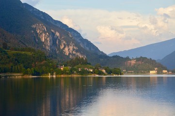 Fototapeta na wymiar Lago di Ledro