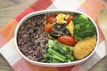 玄米のお弁当 japanese lunch box 