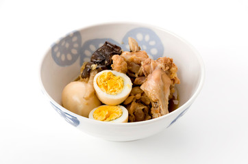 鶏肉と玉子の煮物