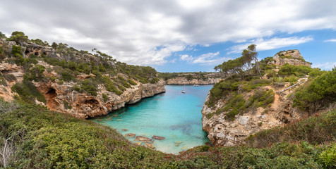 Fototapeta na wymiar Cala S'Almonia Beach | Cala Llombards | Cala del Moro | Mallorca | Spanien