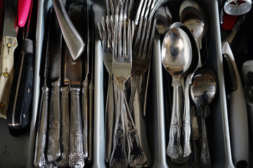 Cutlery draw