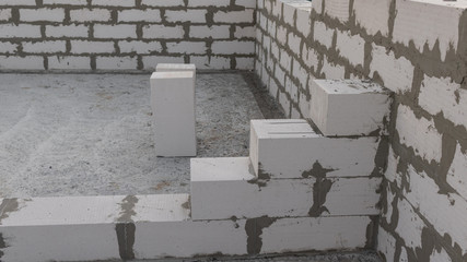 lightweight concrete block the bricks used in the construction of the new series are popular. Strong, easy construction.