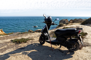 Mottorad am Strand. Portugal. 