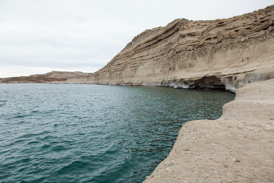 Puerto Pir??mides Bay