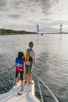 Boating on Cape Cod Canal