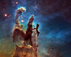  Ergens in de ruimte in de buurt van Pillars of creation. Science fiction. Elementen van deze afbeelding zijn geleverd door ESA © ALEXANDR YURTCHENKO