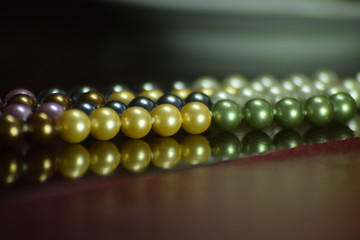Real pearl necklace Is a natural pearl that comes from shells, beautiful and expensive