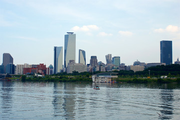 Naklejka premium View to Yeoeuido buildings from the Hang river