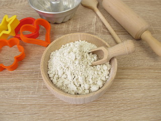 Baking with sweet chestnut flour, marrons