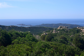 Naklejka premium Panorama da Monte Maria, sullo sfondo Capo Malfatano