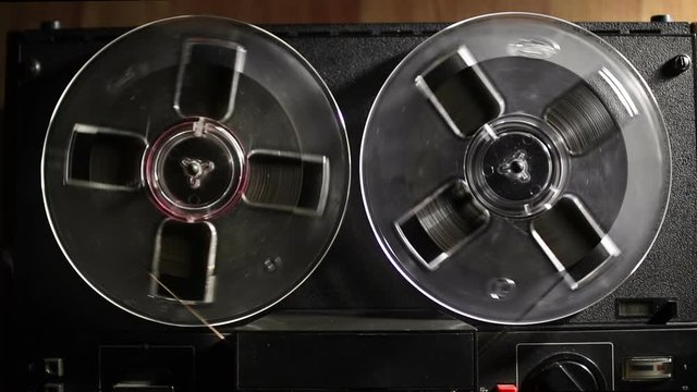Reel to reel player and recorder