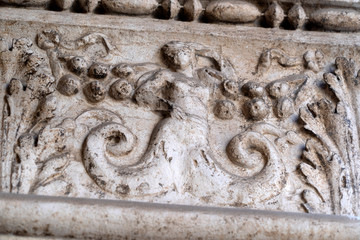 doge ducal palace venice capital of column wayside detail bas relief sculpture