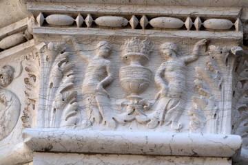 doge ducal palace venice capital of column wayside detail bas relief sculpture