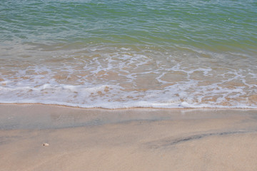 Fototapeta na wymiar Green sea with waves