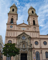 Fachada parroquia de San Antonio en Cadiz