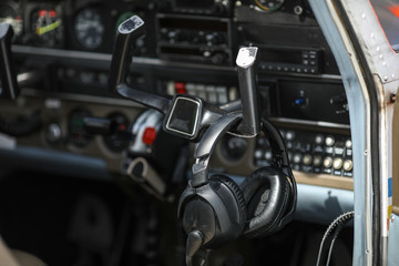 Details with the cockpit and electronic equipments of a light aircraft