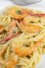 spaghetti aux crevettes 