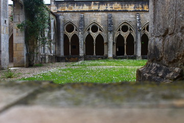 Fototapeta na wymiar abbaye de noirlac