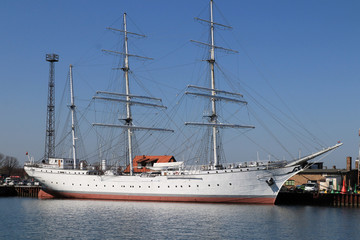 Ehemalige Gorch Fock im Hafen von Stralsund