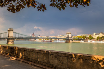 Fototapeta premium Budapest, view of the Chain Bridge from a promenade at the river Danube, Hungary, Europe.