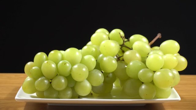 Racimo de uvas verdes