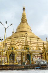 Naklejka premium Shwedagon pagoda in a rainy day. Yangon, Rangoon, Burma, Mianmar.