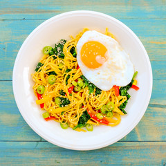 Egg Noodle and Pepper Salad