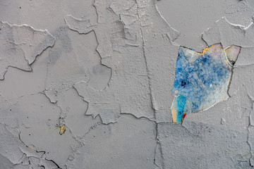 Schäden an derWand durch Graffities