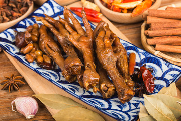 halogen chicken leg，Spiced chicken feet