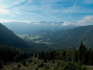 autumn hiking and mountaineeting in brandenburger alpen in austria