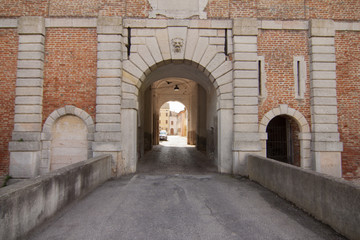 Fototapeta na wymiar borgo storico epoca romana Sabbioneta Mantova Italia 